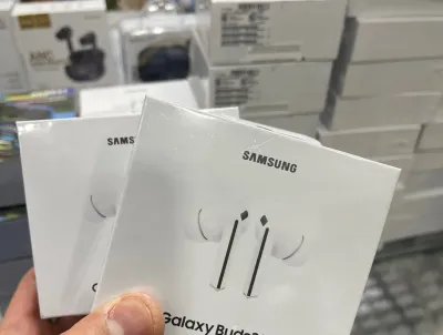 Беспроводные наушники Samsung Galaxy Buds 3