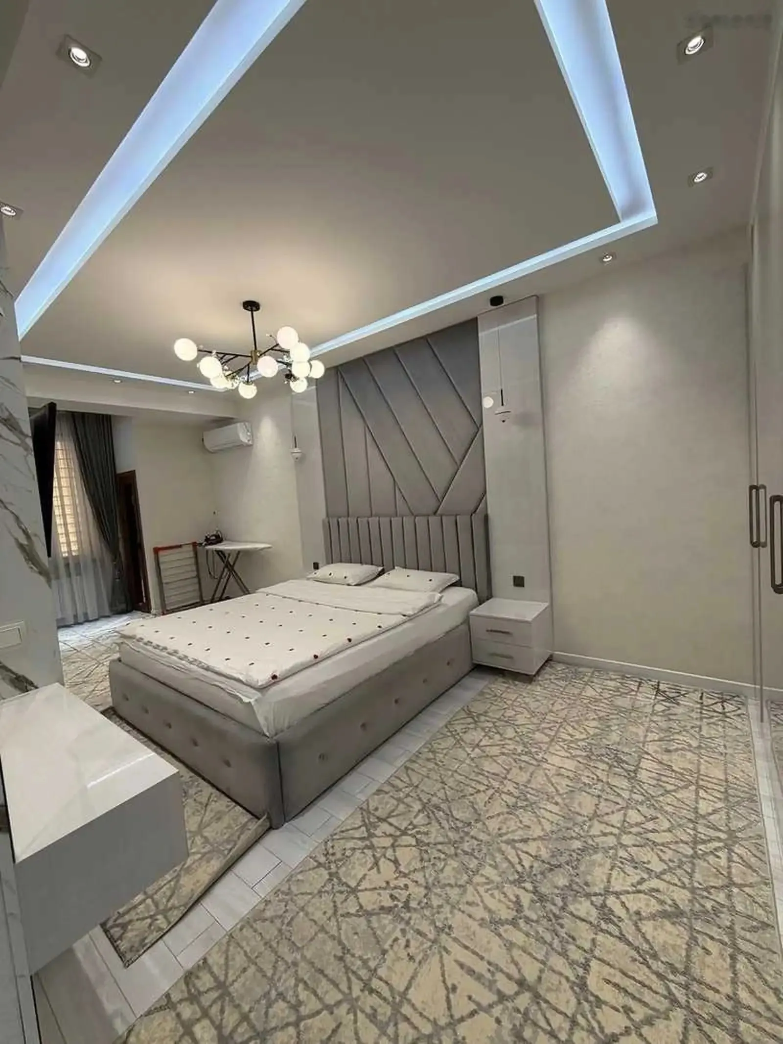 2-комн. квартира, 12 этаж, 86м², 92 мкр, пеши ресторани Райхон