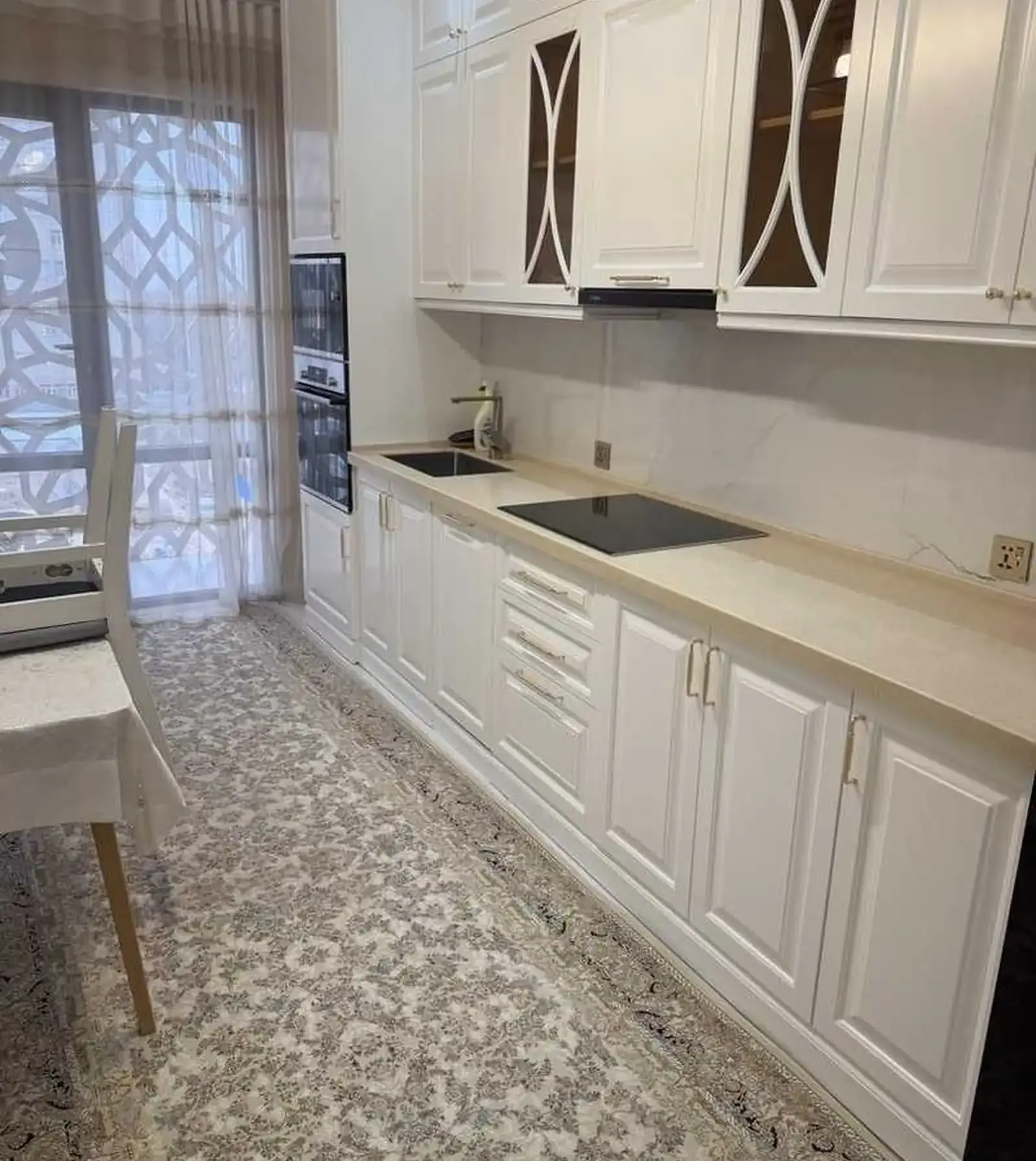 5-комн. квартира, 4 этаж, 220м², доми Баракат, путовский