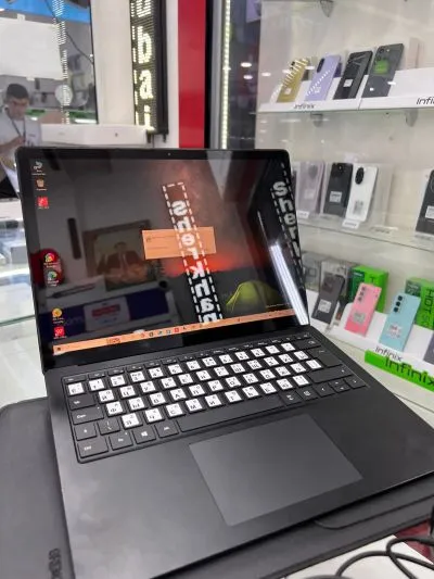 Ноутбук Laptop Microsoft laptop