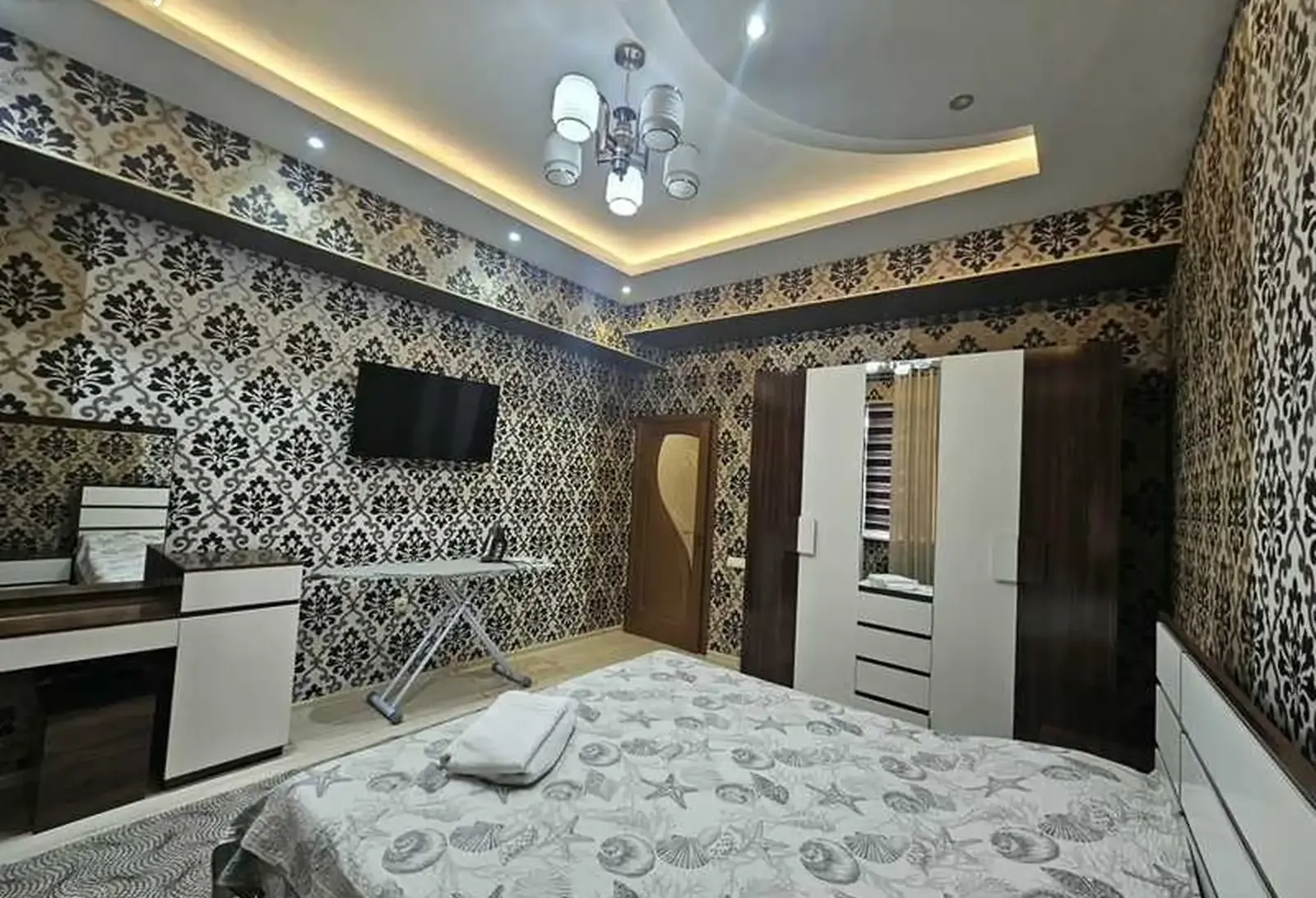 3-комн. квартира, 7 этаж, 126м², Цум.