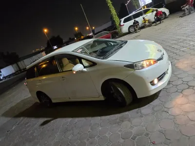 Toyota Wish, 2014
