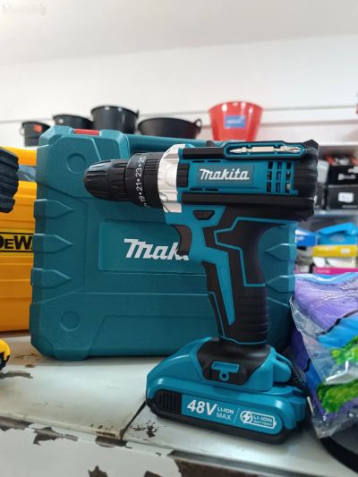 Шуруповёрт Makita