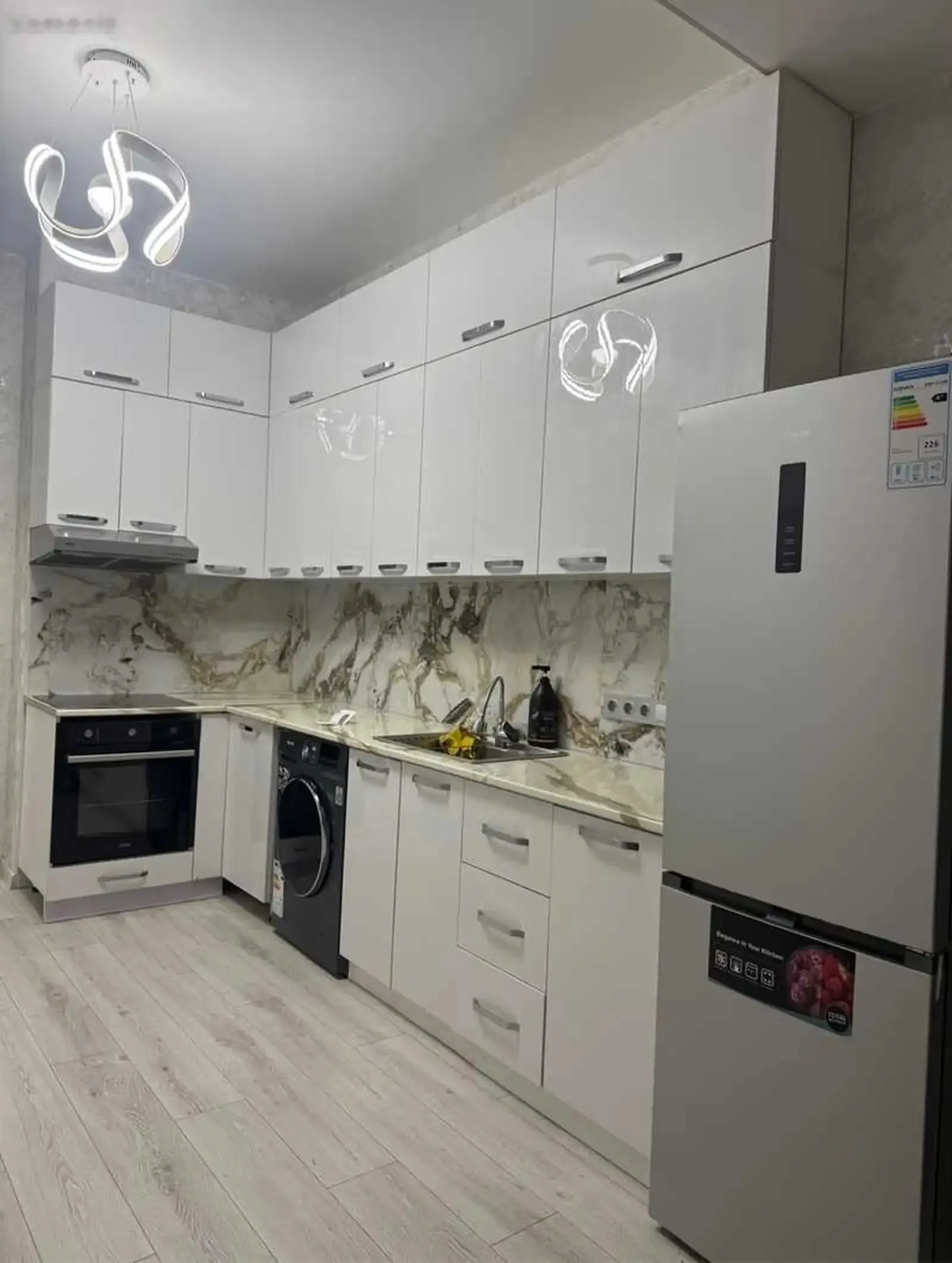 2-комн. квартира, 5 этаж, 95м², Зелёный бозор