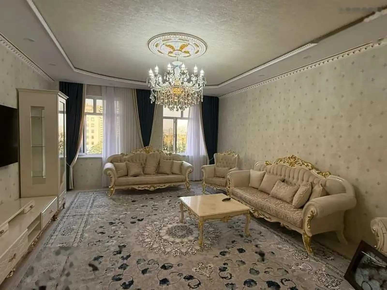 3-комн. квартира, 8 этаж, 150м², Бари парламент