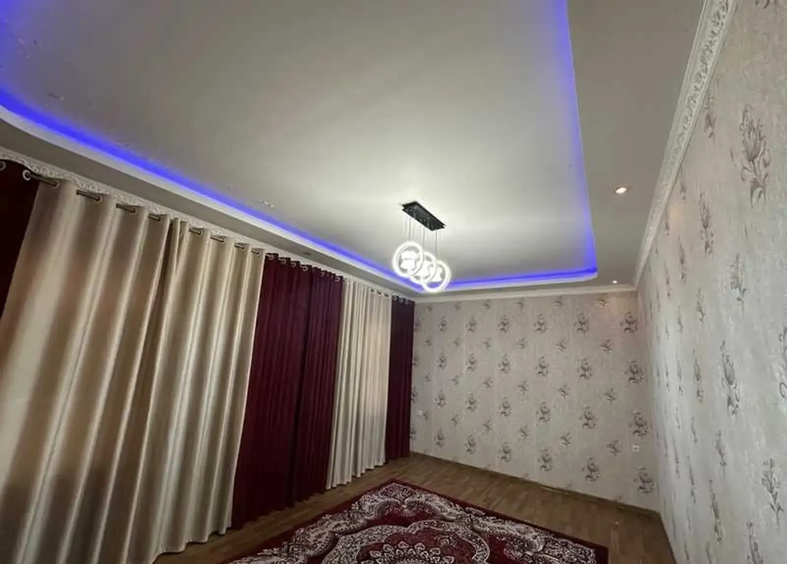 2-этажный, 6 комнатный дом, 330 м², 9 км