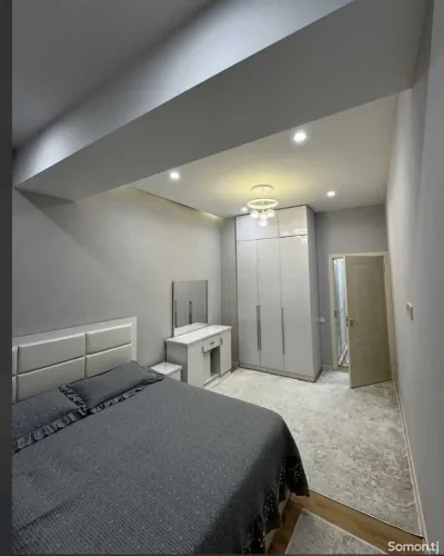2-комн. квартира, 14 этаж, 65м², Шохмансур
