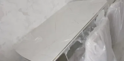 Стол и стулья