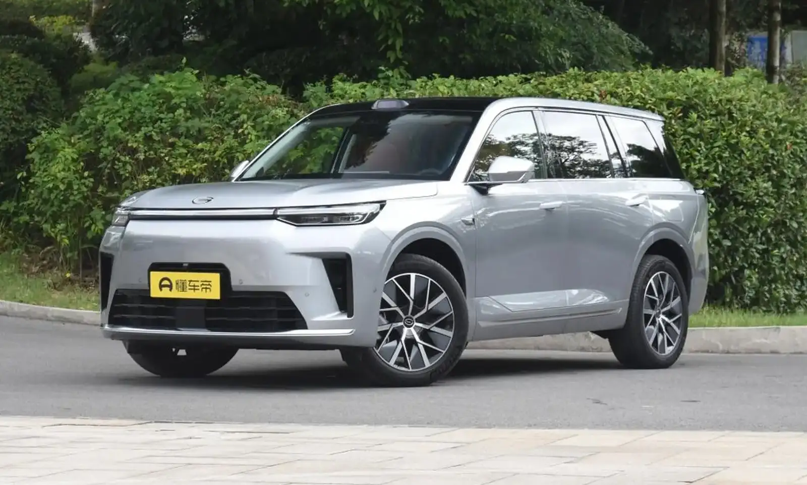 GAC Trumpchi GS8,