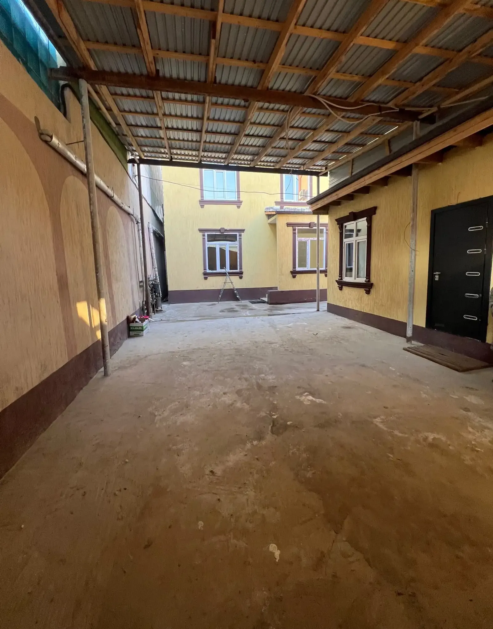 2-этажный, 6 комнатный дом, 325 м², Шохмансур