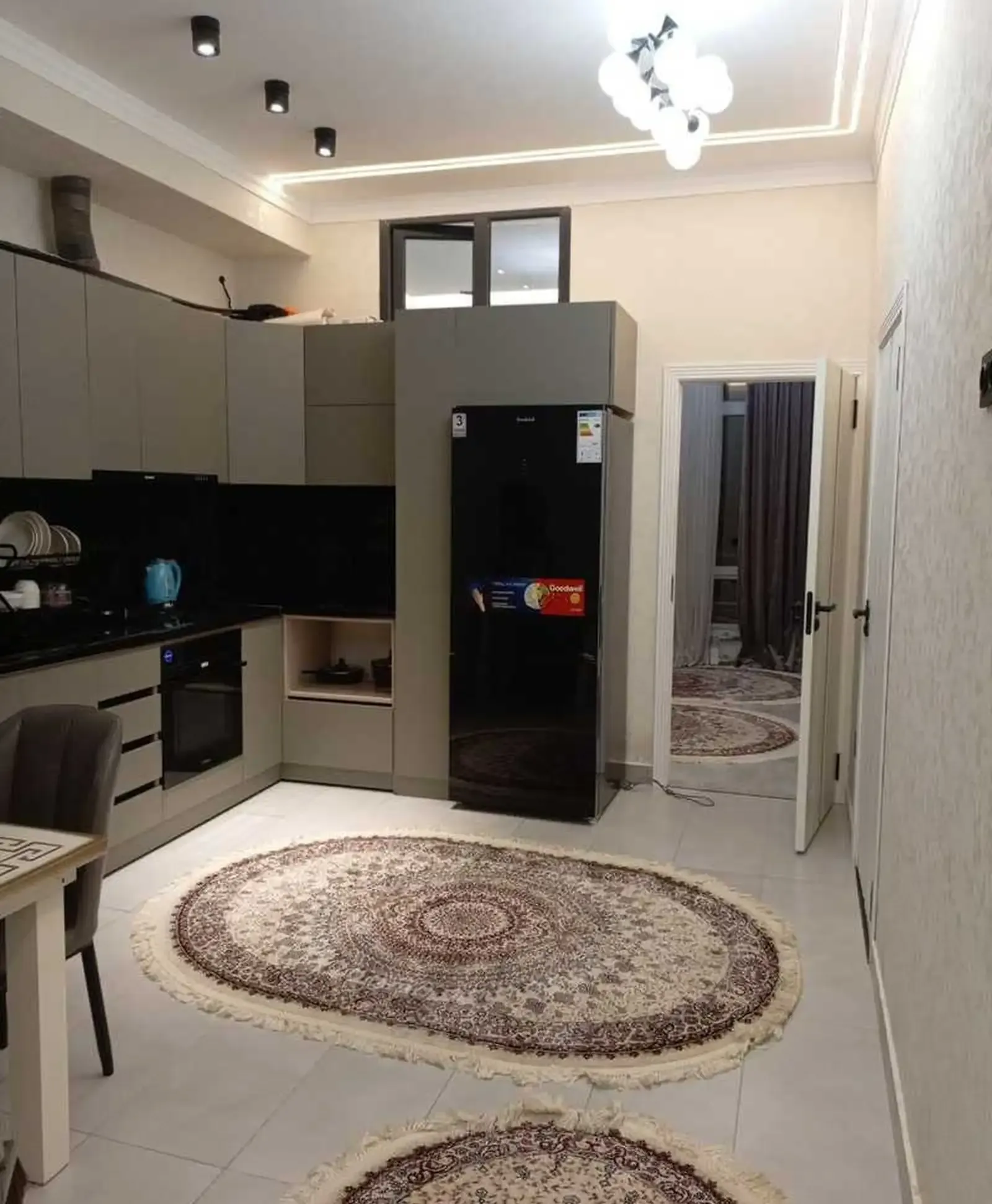 2-комн. квартира, 11 этаж, 72м², Овир