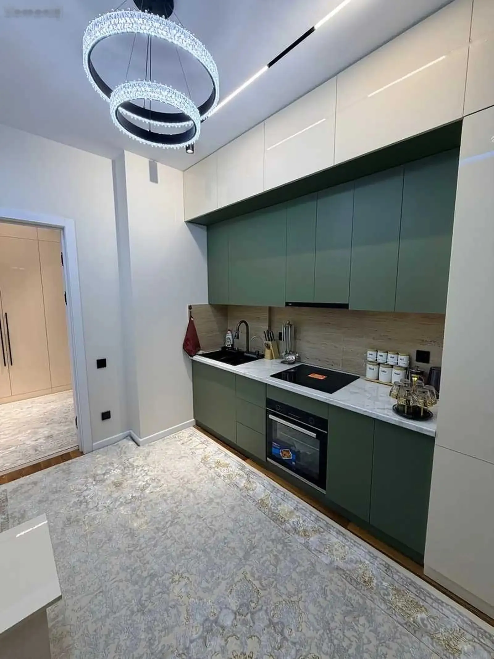 3-комн. квартира, 14 этаж, 98м², северный