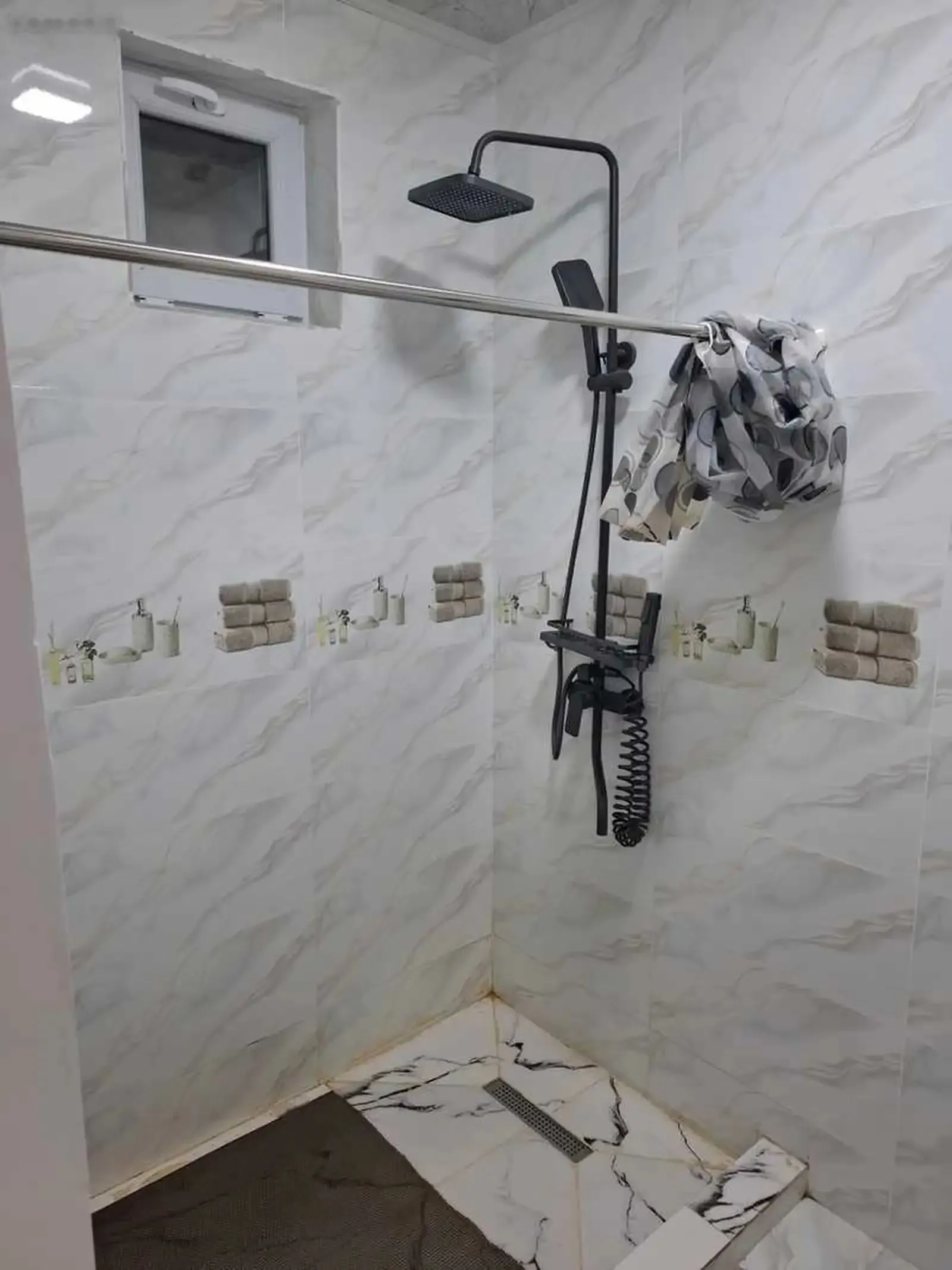 3-комн. квартира, 13 этаж, 60м², Сино, назди ресторани Яккачинор (колсевои Профсоюз)