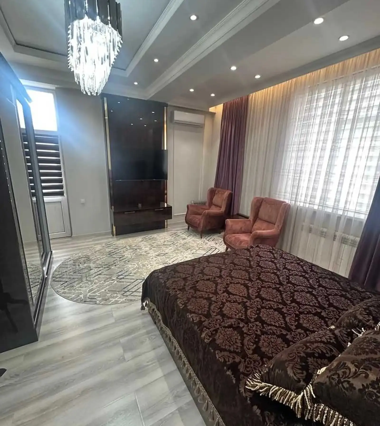 3-комн. квартира, 5 этаж, 116м², Садбарг