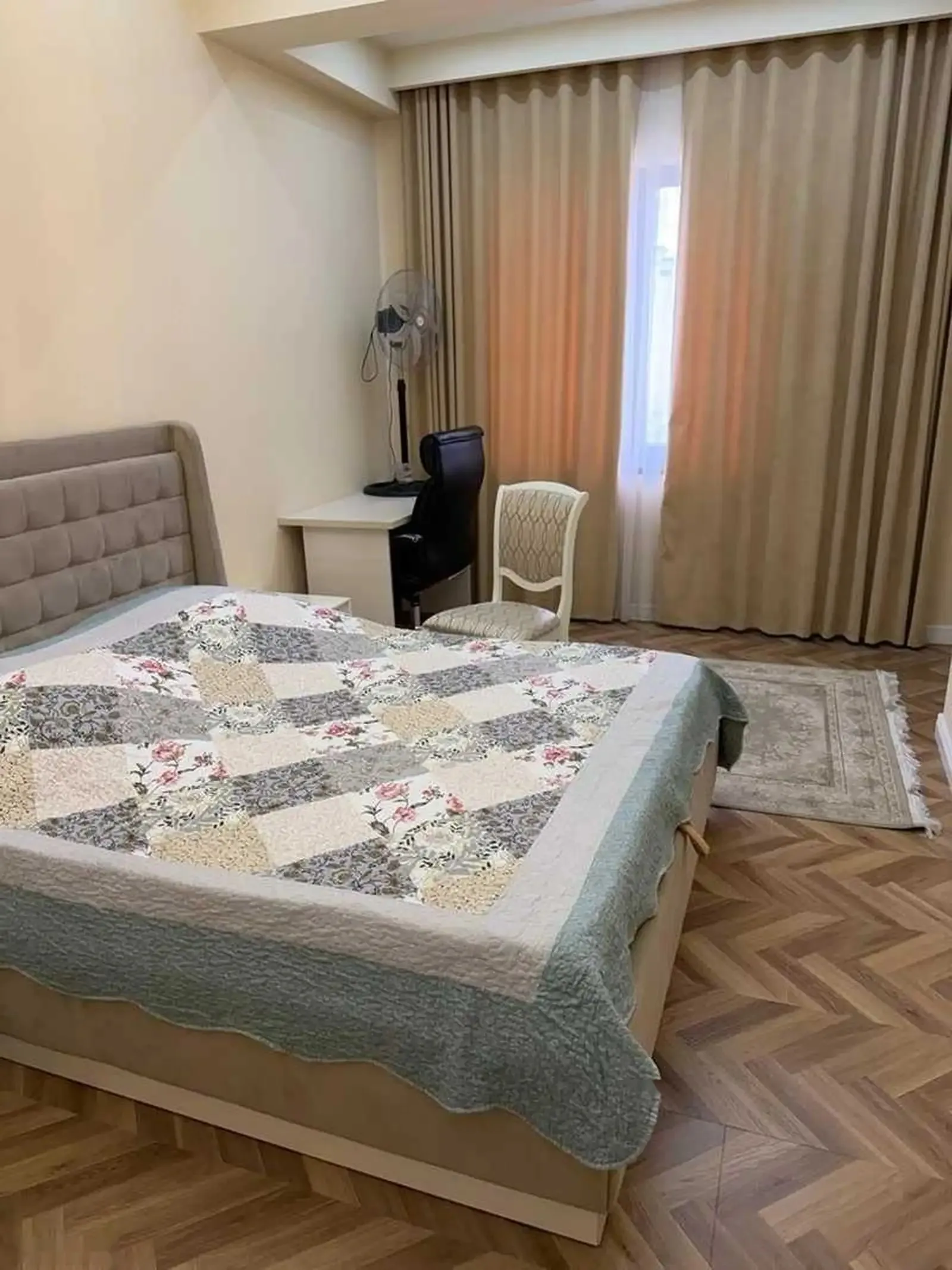 5-комн. квартира, 4 этаж, 215м², Путовский дом Баракат