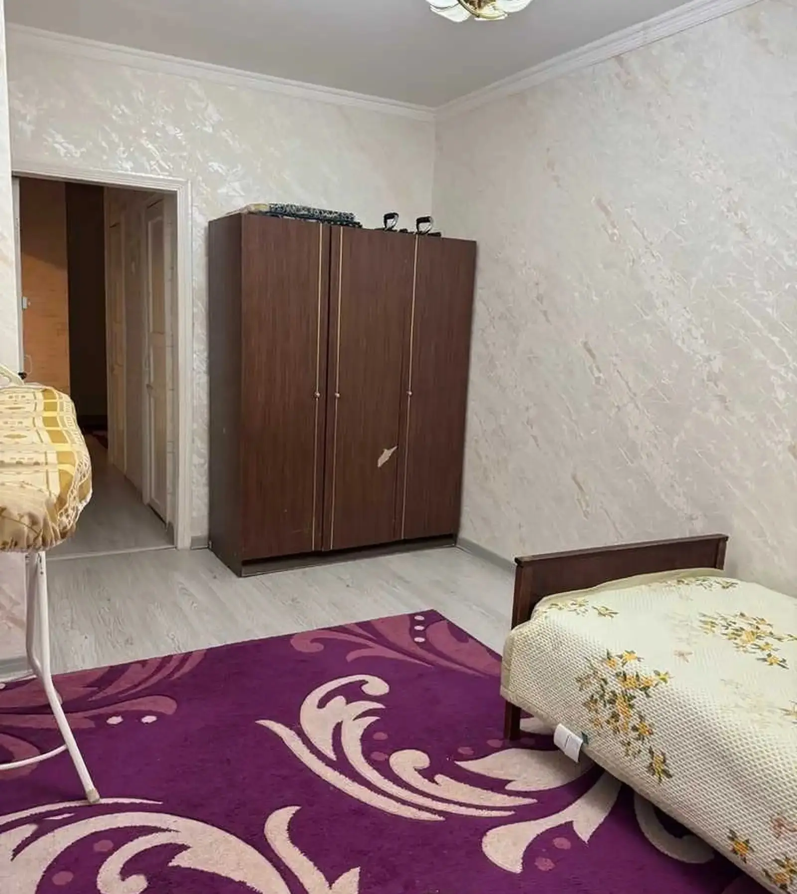3-комн. квартира, 1 этаж, 70м², Сино