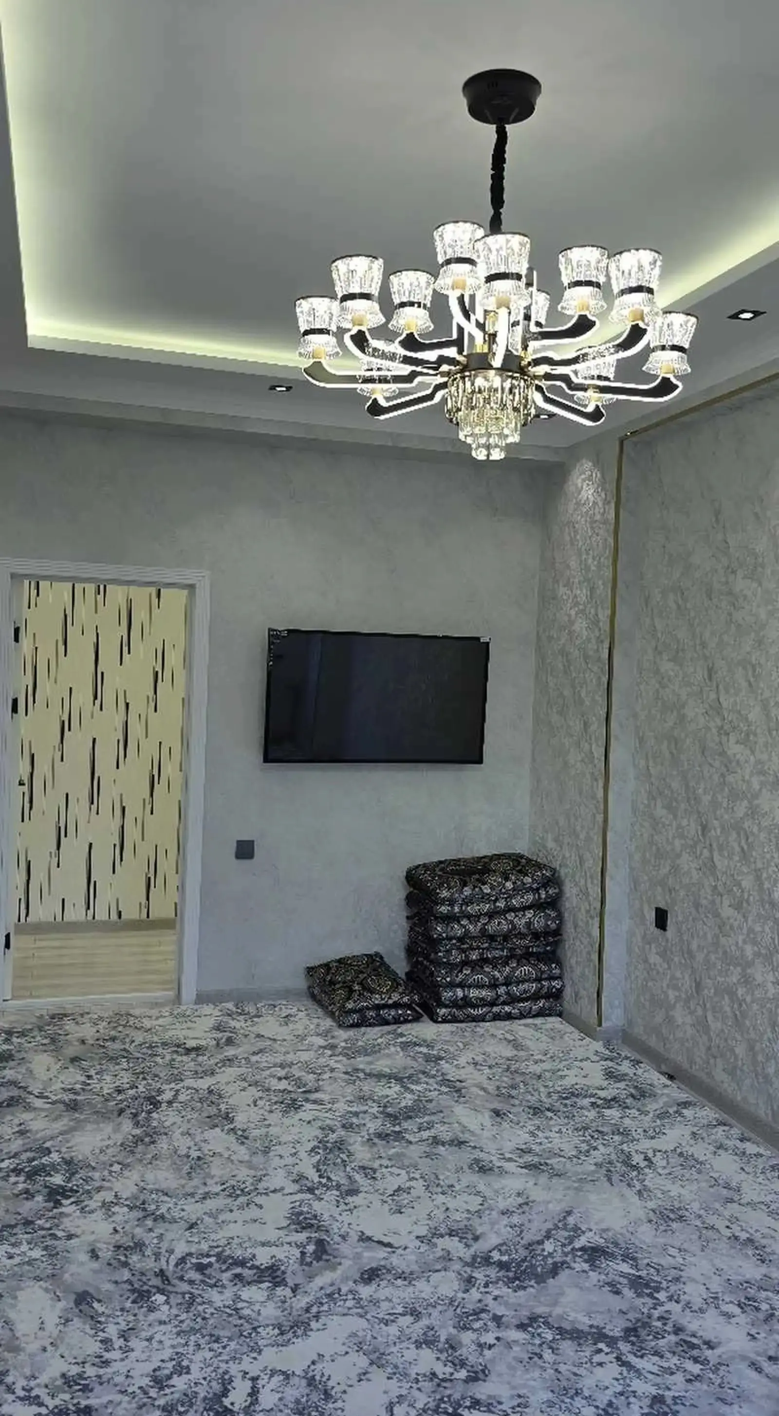 2-комн. квартира, 10 этаж, 76м², Шохмансур
