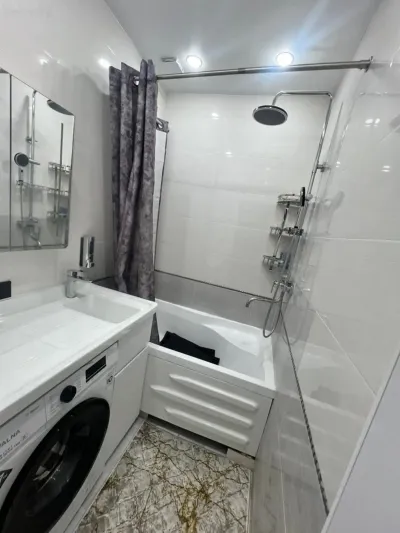 2-комн. квартира, 8 этаж, 77м², Спартак