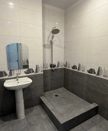 2-комн. квартира, 2 этаж, 76м², Лучоб домои Себистон