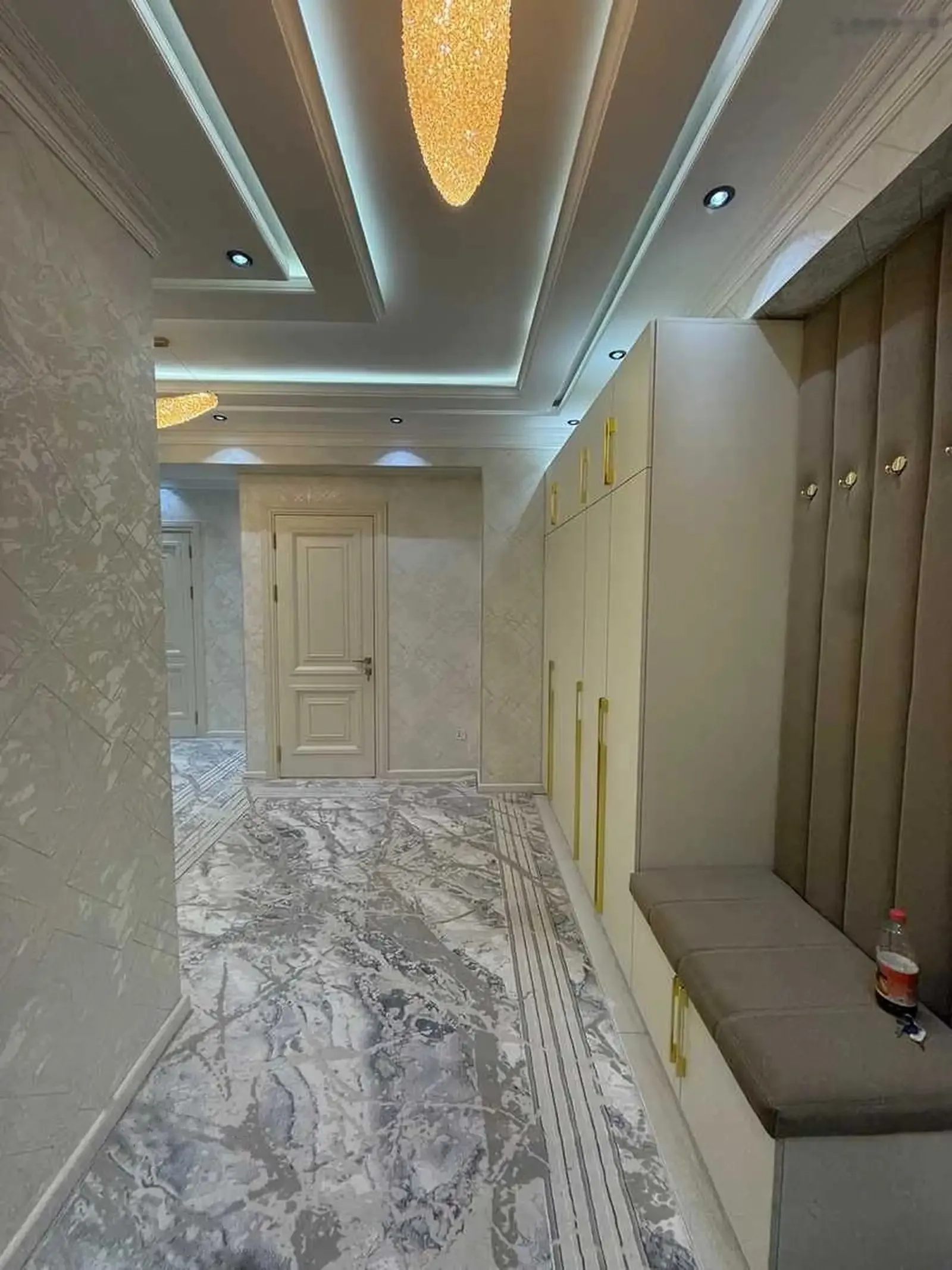 3-комн. квартира, 3 этаж, 120м², колцевой профсоюз