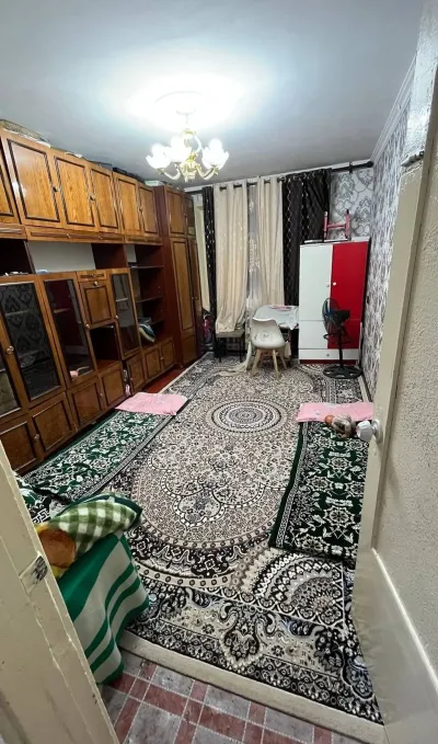 3-комн. квартира, 1 этаж, 55 м², Сино, 102 мкр