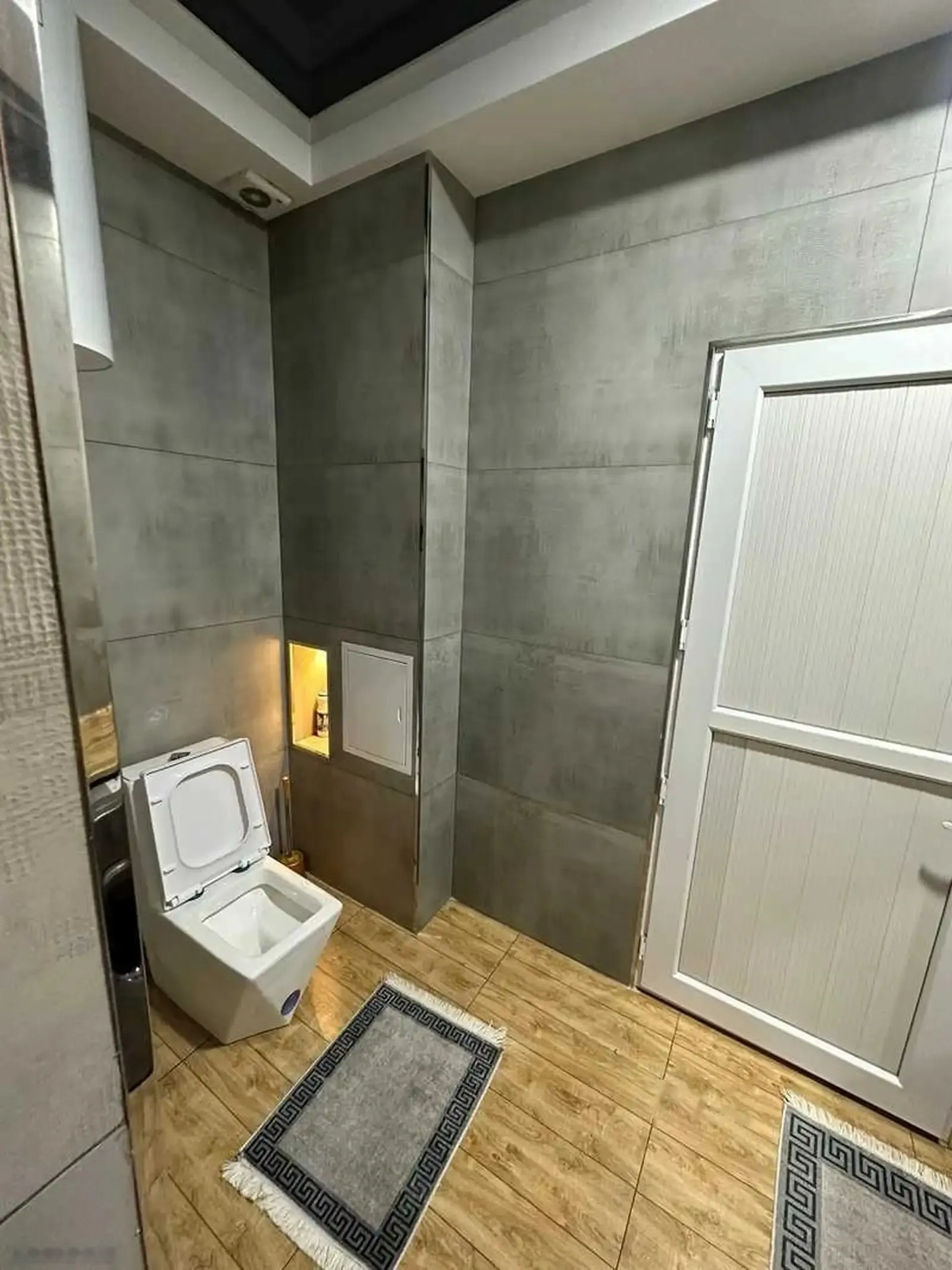 2-комн. квартира, 5 этаж, 77м², оперка