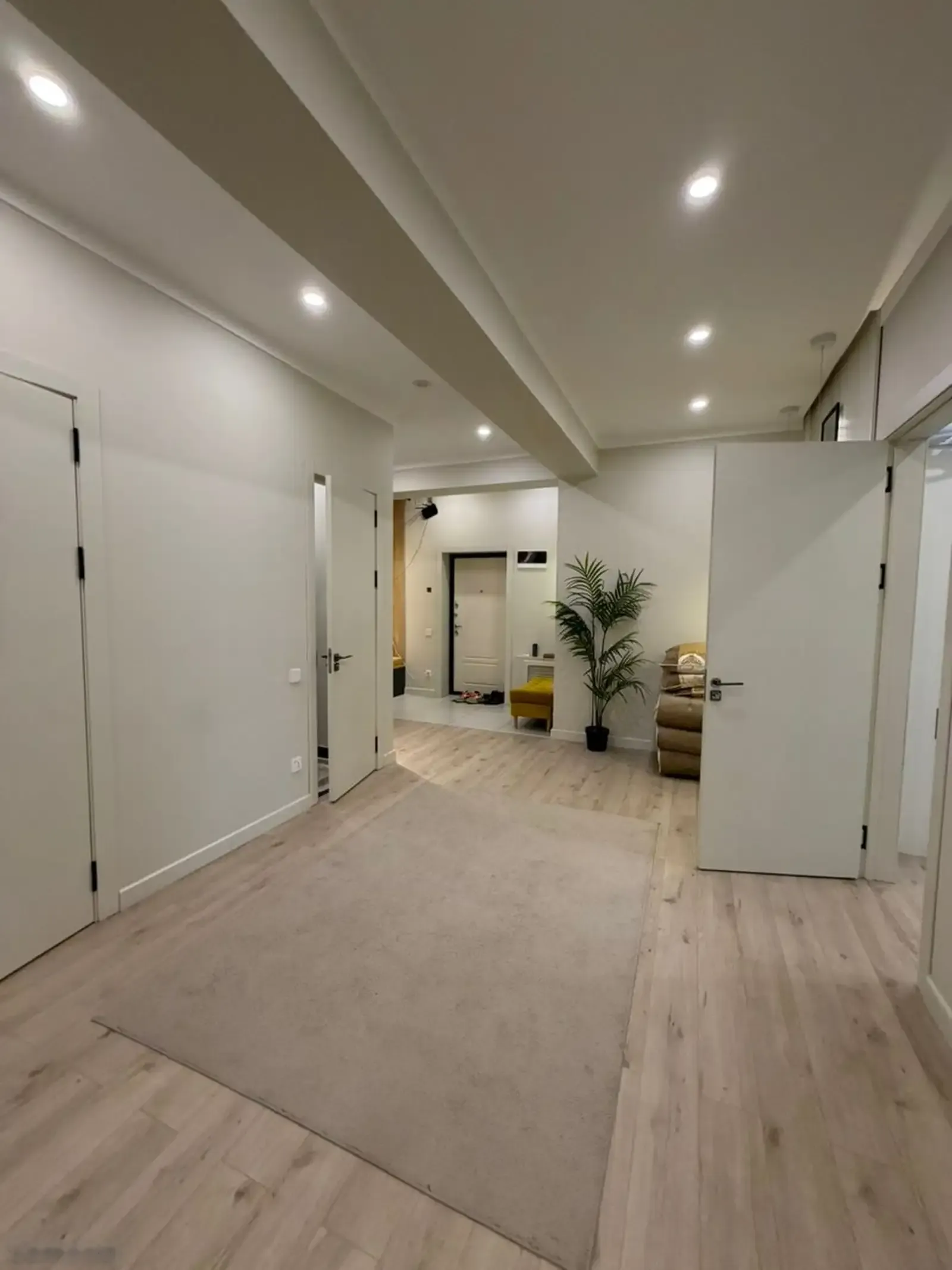 3-комн. квартира, 13 этаж, 110м², Ашан
