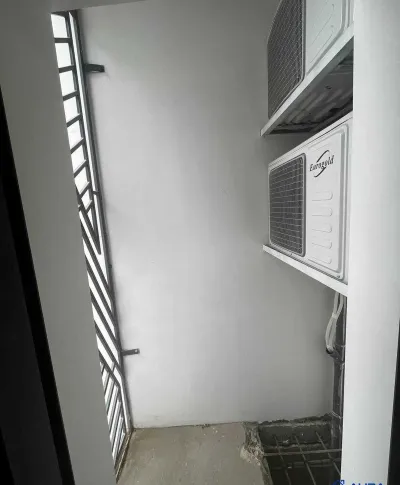 2-комн. квартира, 15 этаж, 61 м², Фирдавси мости 46