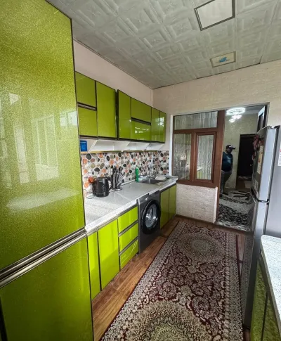 3-комн. квартира, 4 этаж, 81 м², Сино 102мкр пеши иститути забонхо