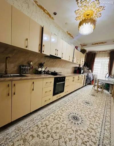2-комн. квартира, 2 этаж, 66 м², Сино