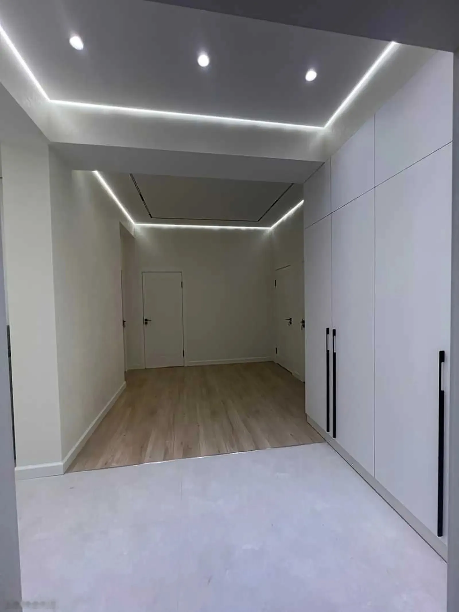 3-комн. квартира, 4 этаж, 95м², И. Сомони, Вавилон-Т
