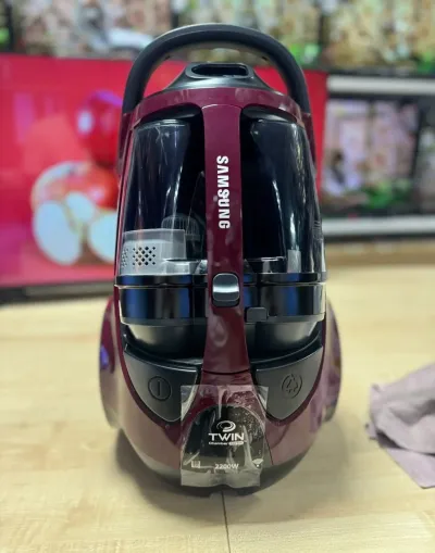 Пылесос SAMSUNG 8836
