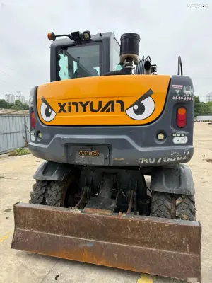 Экскаватор XINYUAN 70