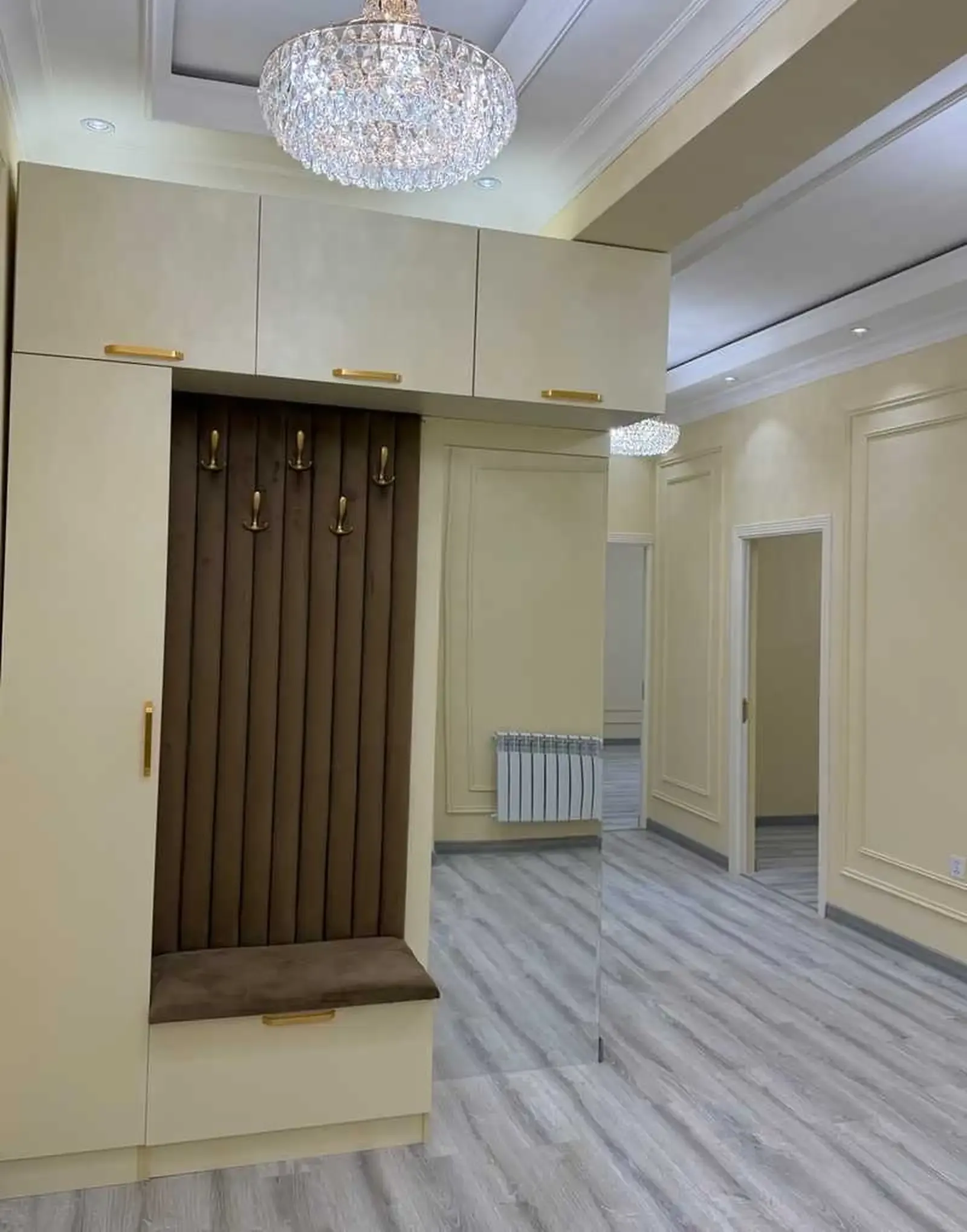 3-комн. квартира, 6 этаж, 98м², к.Айни, Напротив Вазорати Нақлиёт