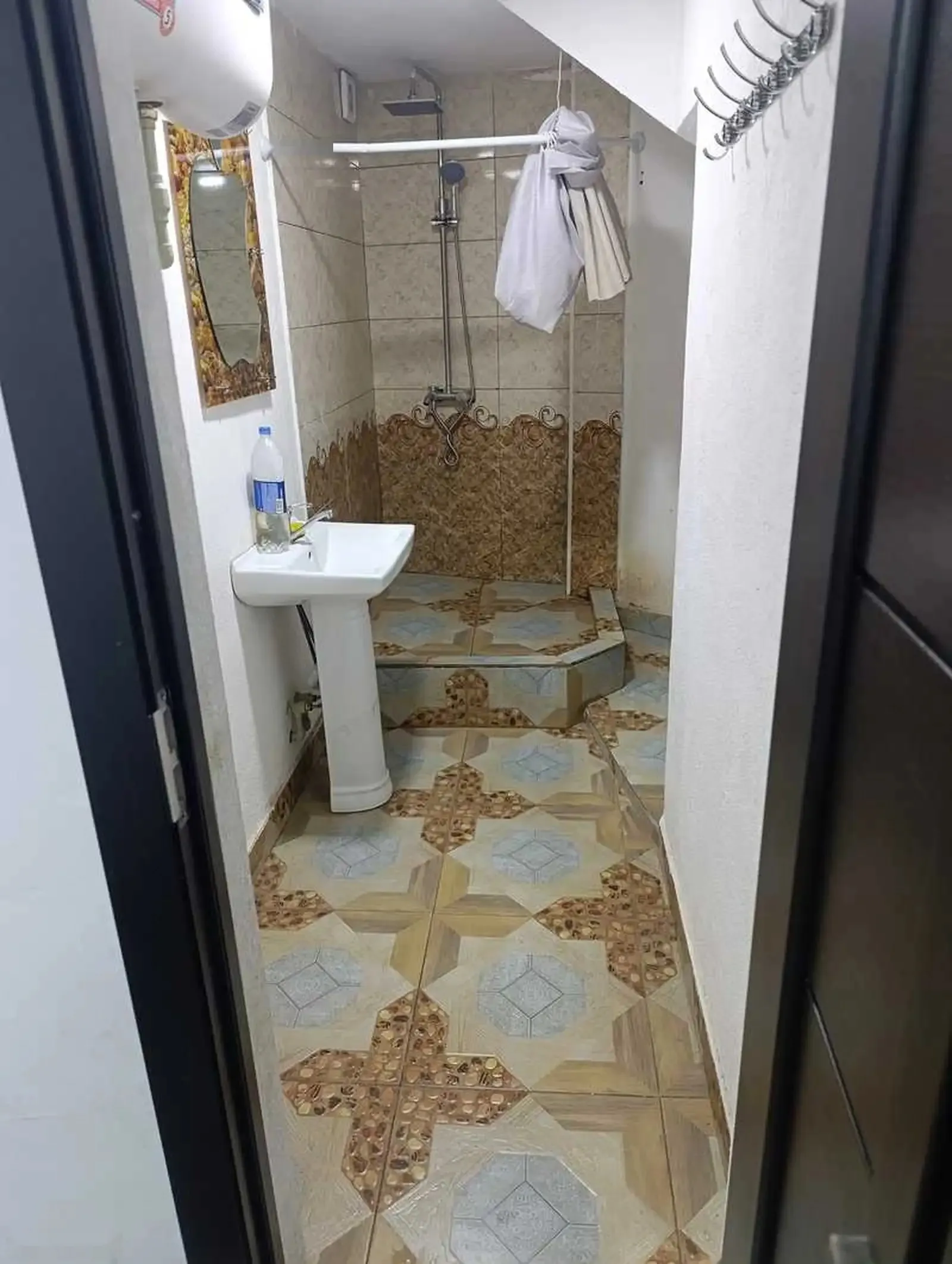 3-комн. квартира, 2 этаж, 96м², Зарнисор