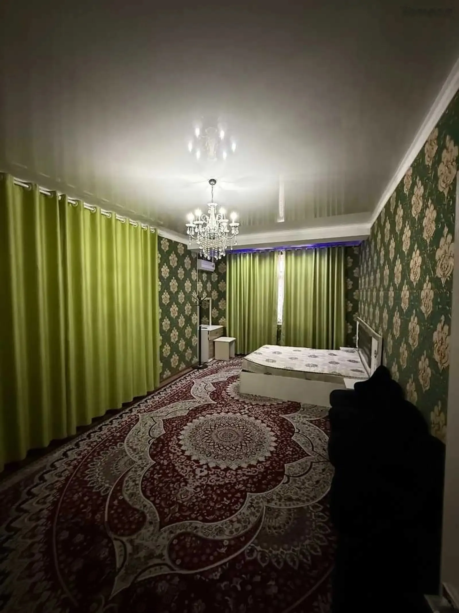 3-комн. квартира, 8 этаж, 120м², н.Фирдавси