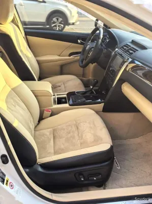Toyota Camry, 2016