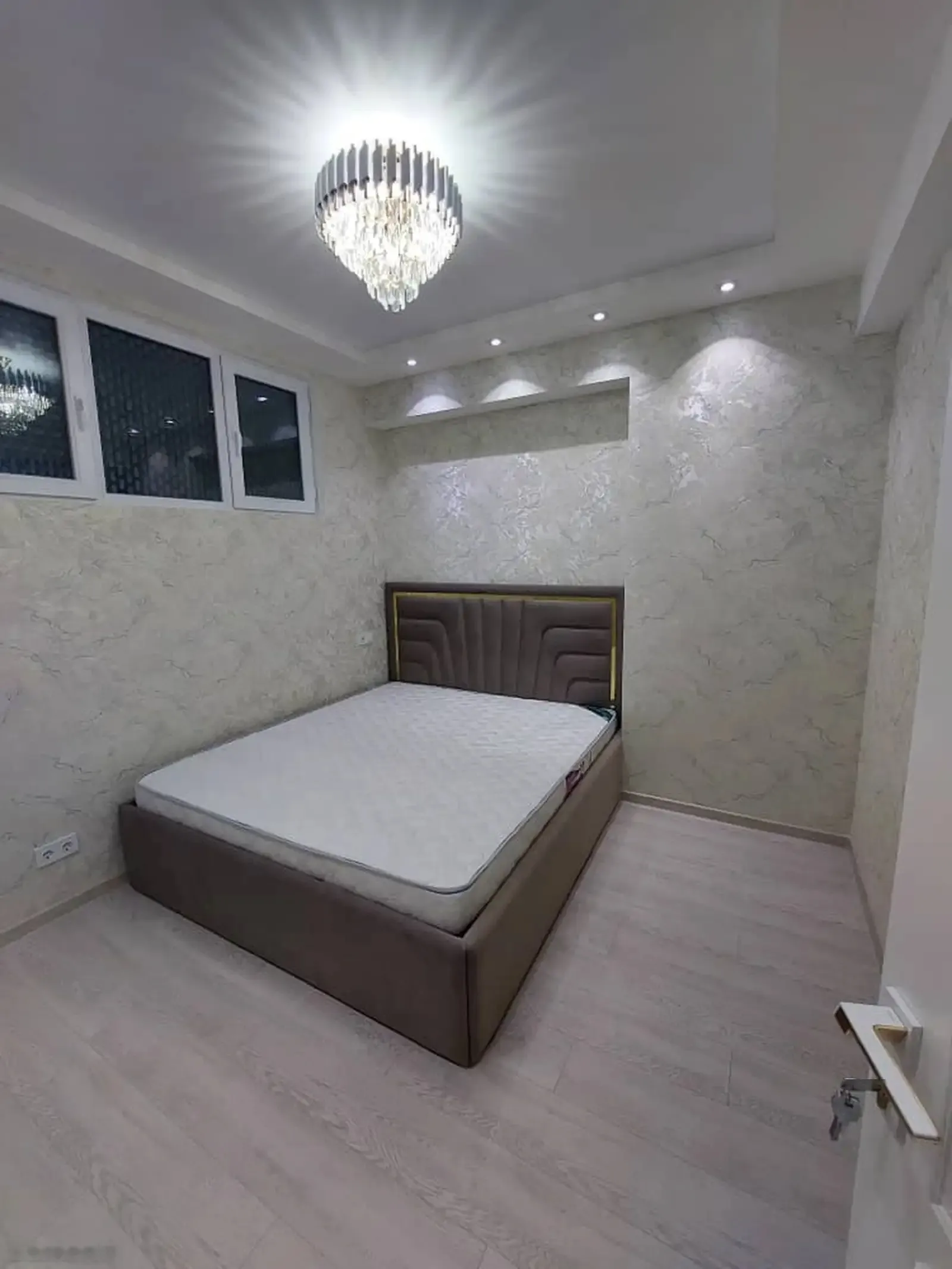 2-комн. квартира, 12 этаж, 57м², Битонка