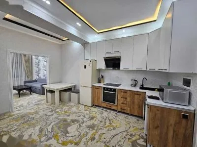 2-комн. квартира, 10 этаж, 62м², Шохмансур