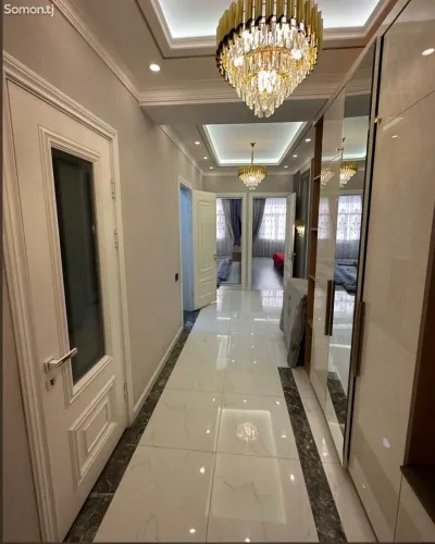 2-комн. квартира, 7 этаж, 65м², сино