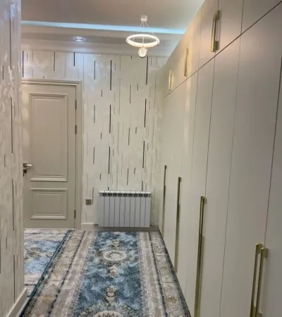 2-комн. квартира, 6 этаж, 65м², сино