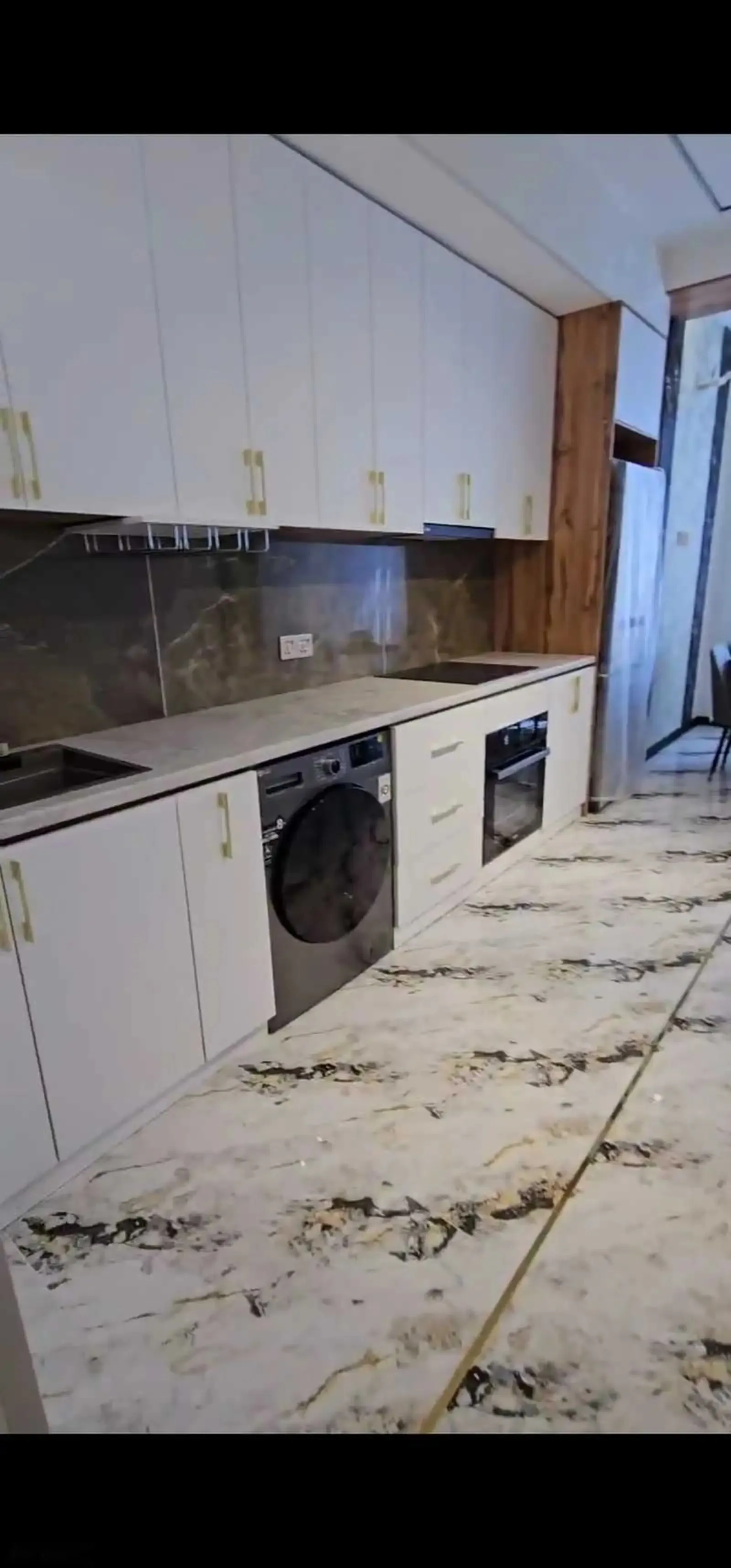 3-комн. квартира, 12 этаж, 120м², аэрапорт