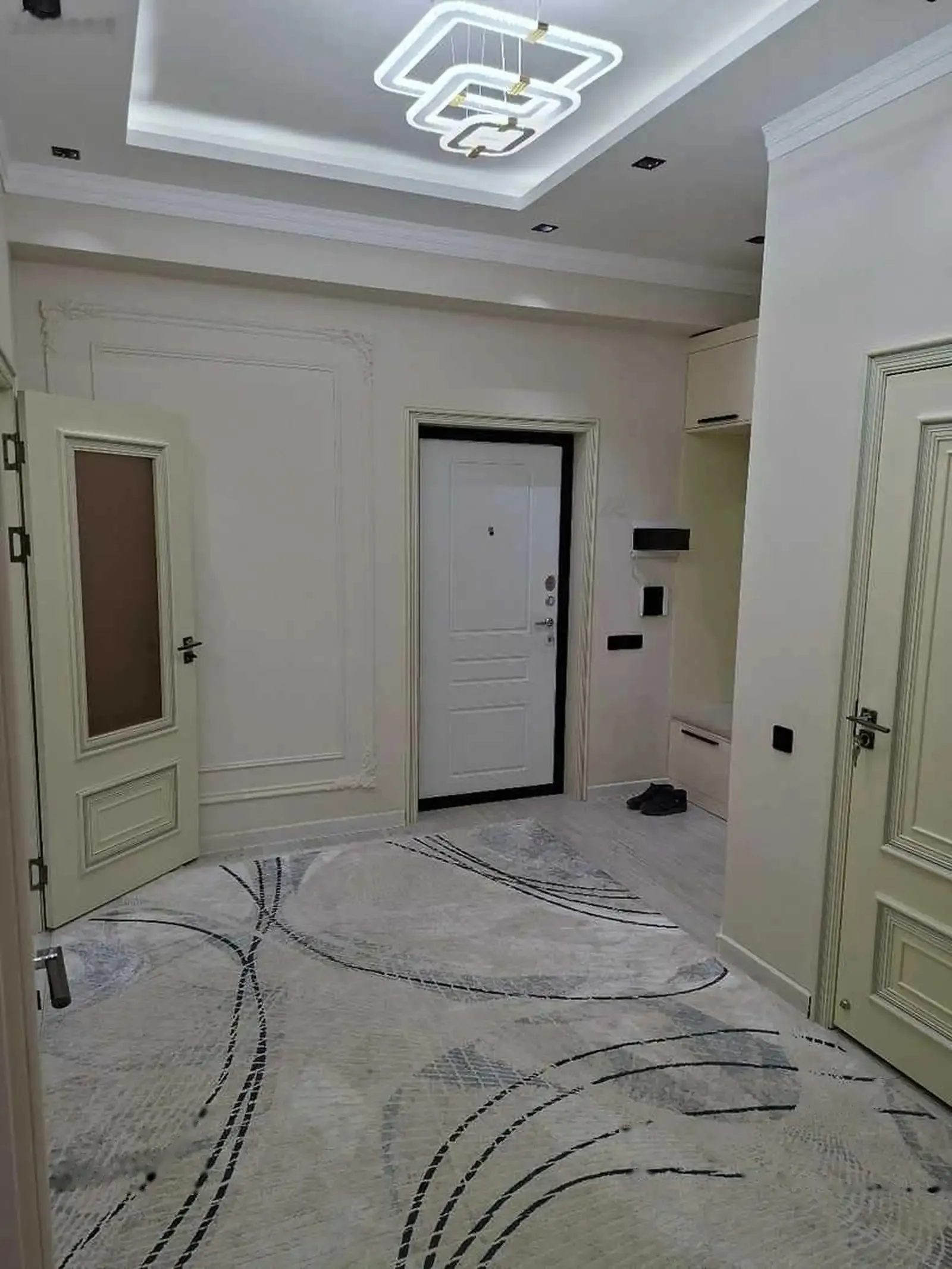 2-комн. квартира, 13 этаж, 70м², 91мкр