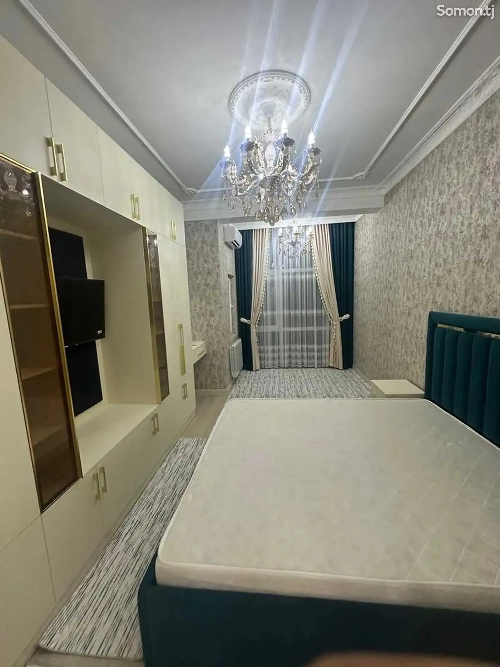 3-комн. квартира, 6 этаж, 100м², голубой экран