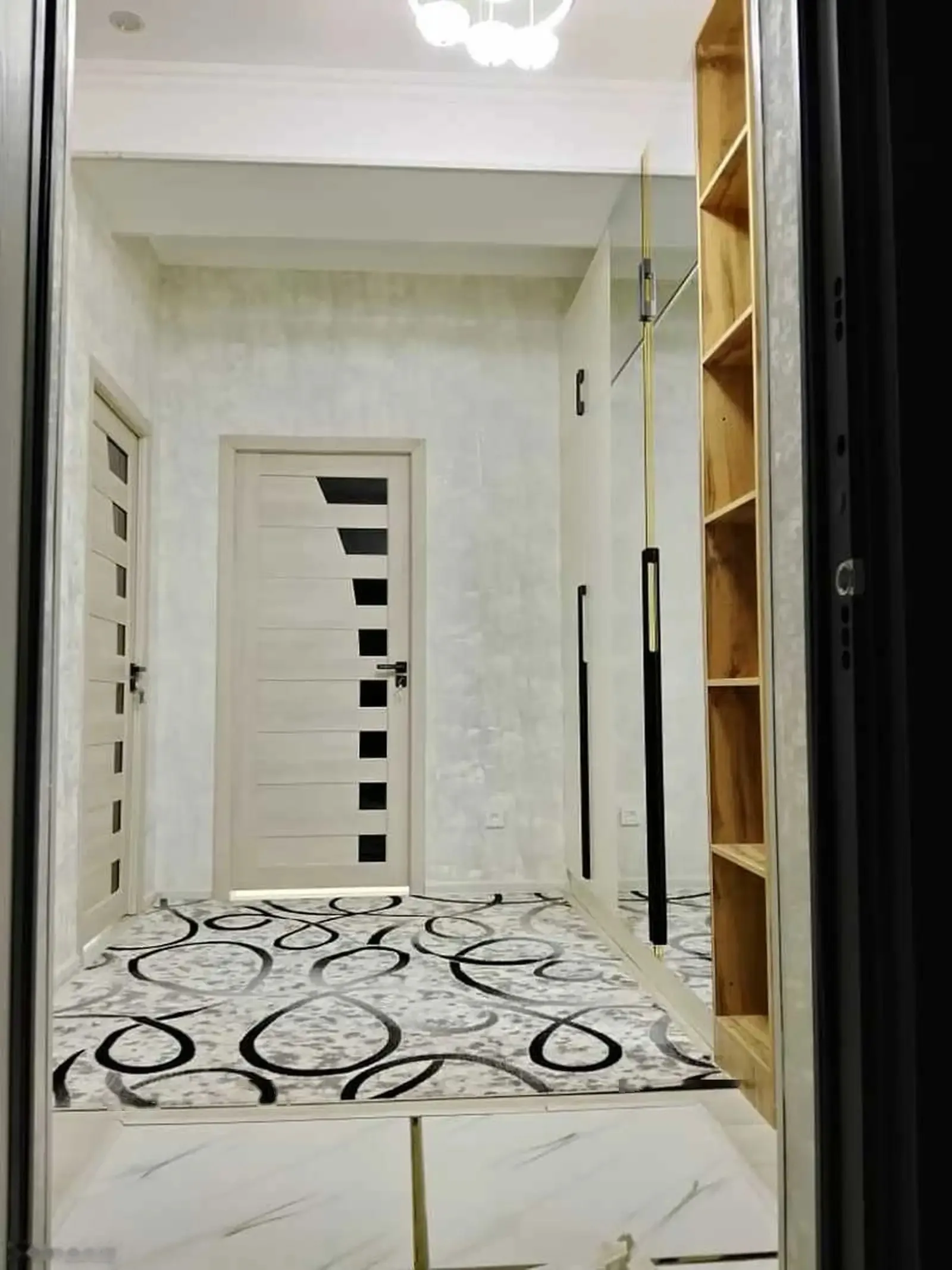 2-комн. квартира, 14 этаж, 69м², Славянский