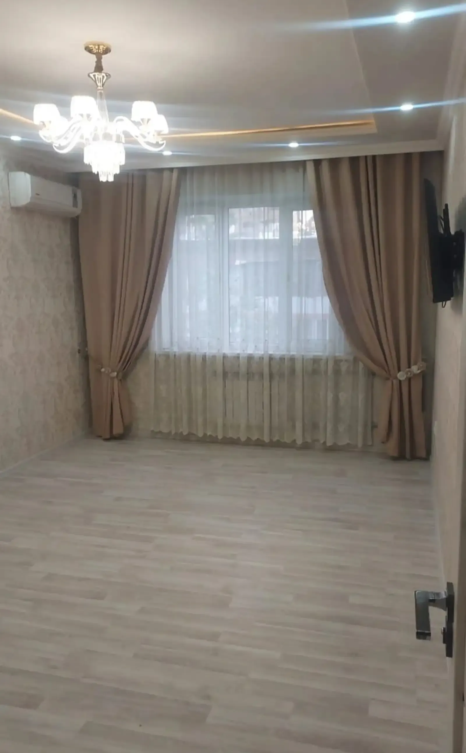 2-комн. квартира, 4 этаж, 70м², Молодёжный театр