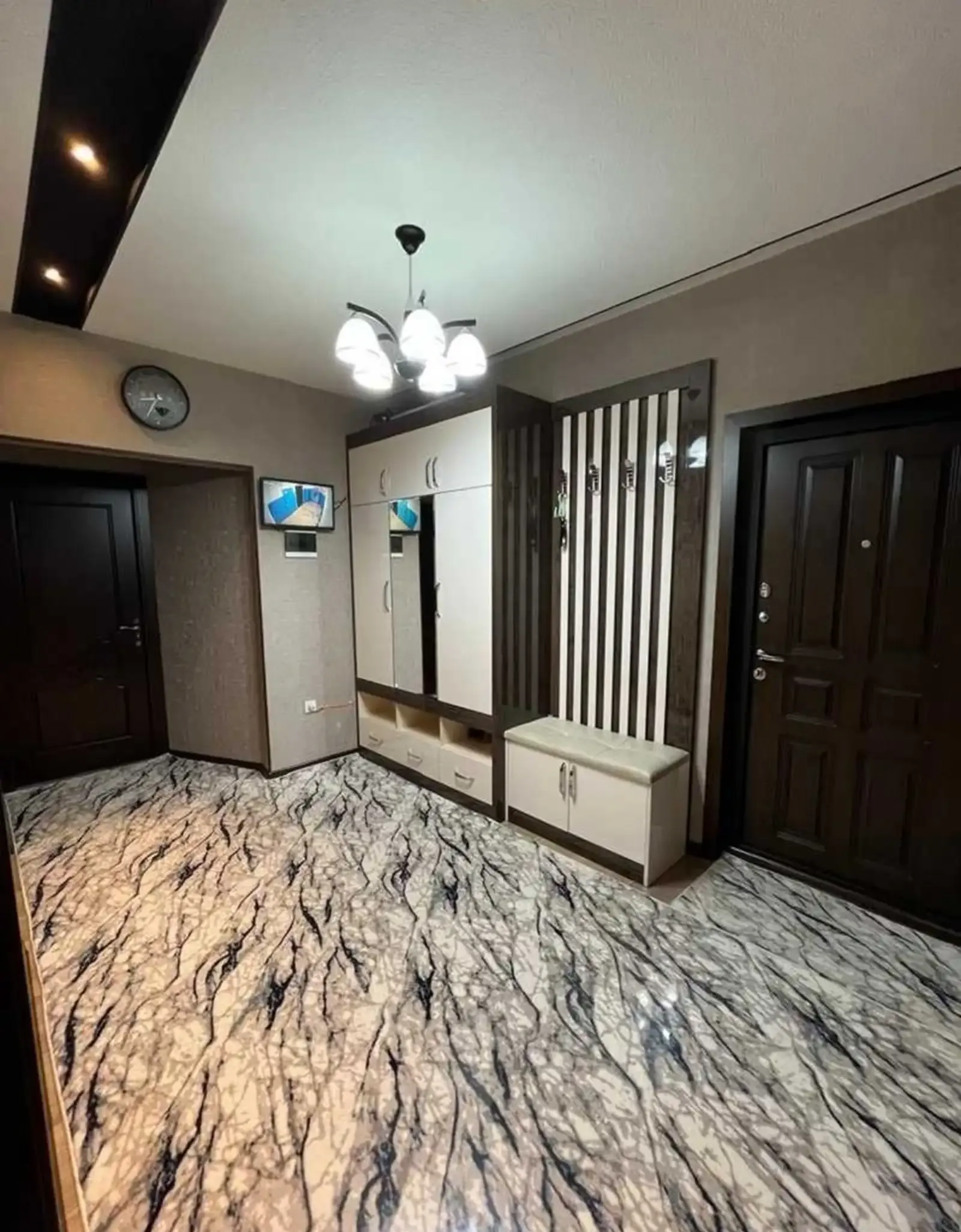 3-комн. квартира, 3 этаж, 75м², Сино