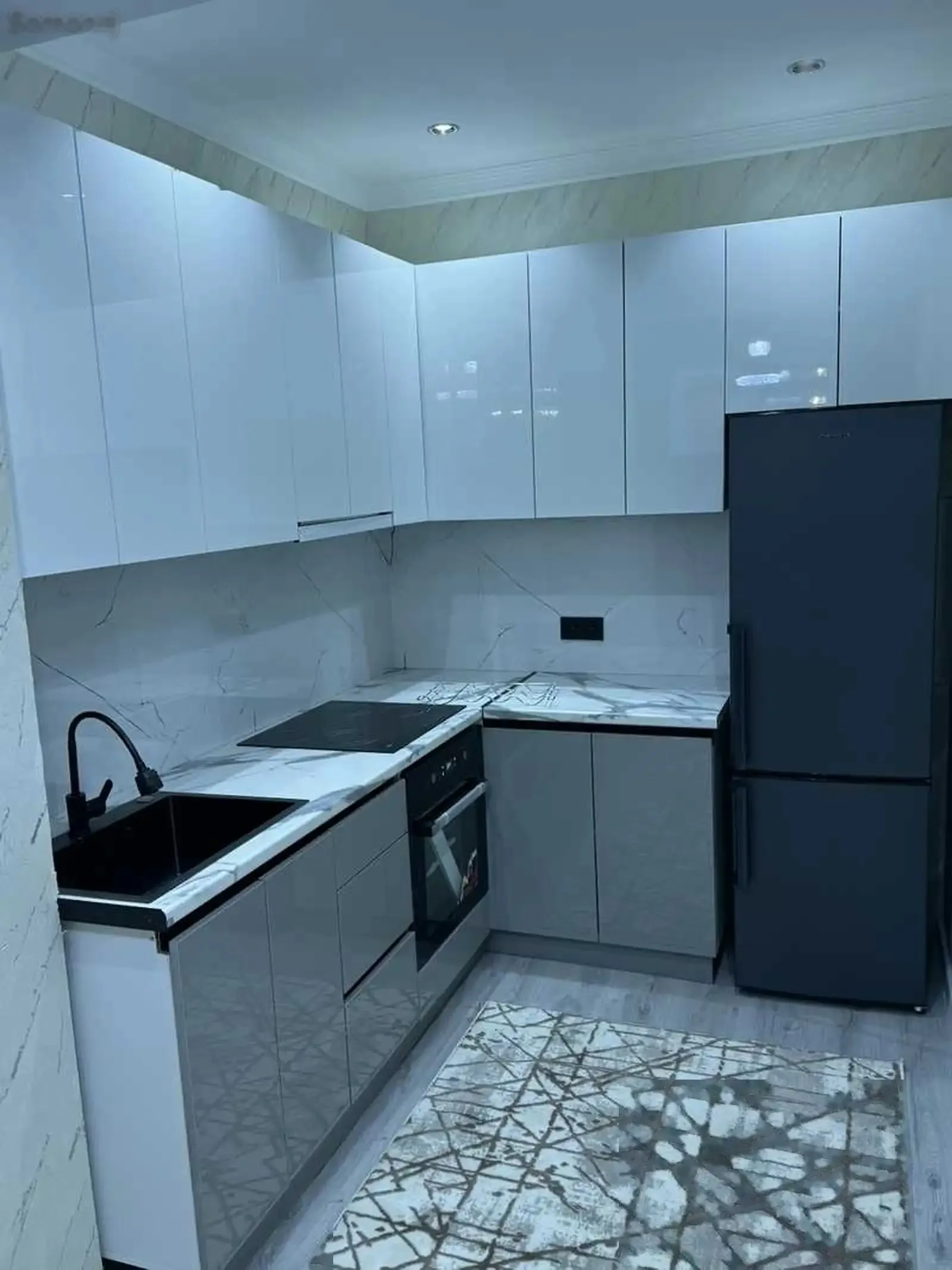 2-комн. квартира, 12 этаж, 80м², Сино
