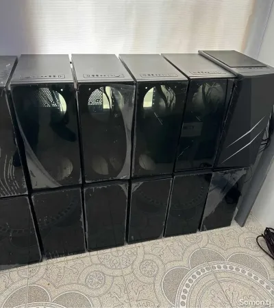 Пустой стекляный корпус