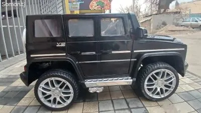 Детский электромобиль